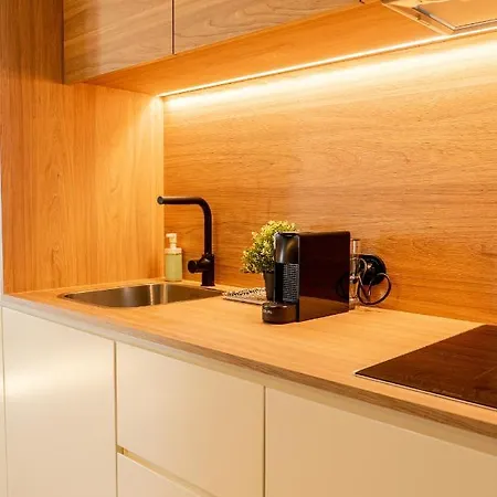 Award Winning Design Center - River View! Apartment *